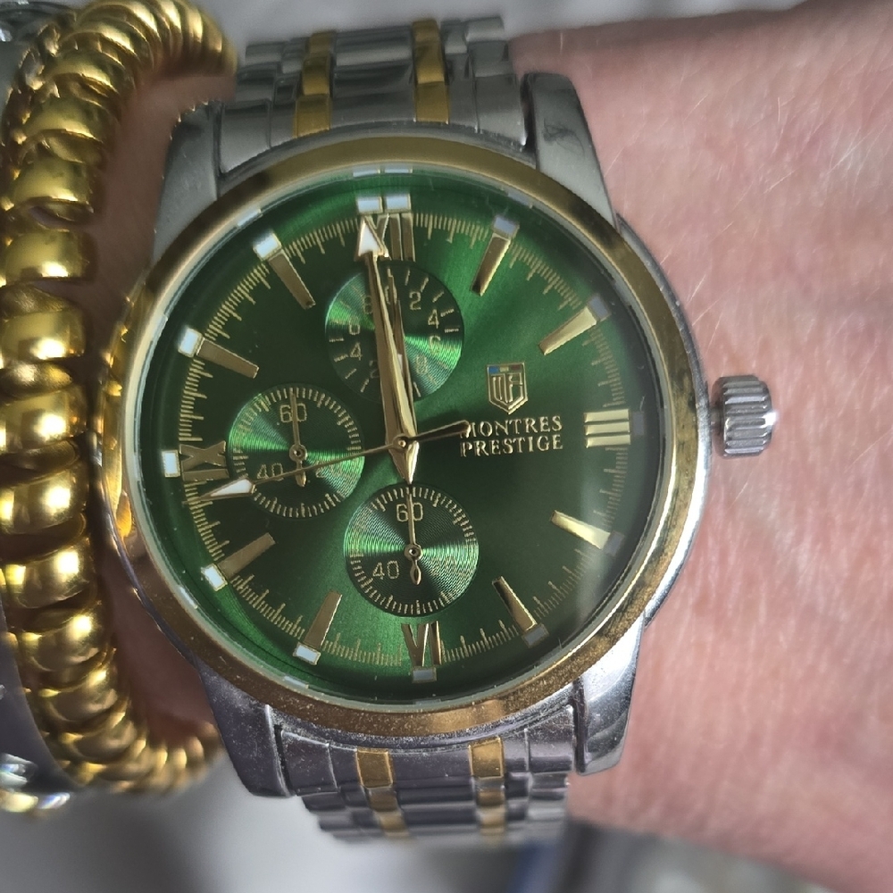 Montres Prestige Camden x Invicta 41mm Green and Gold Men's Watch